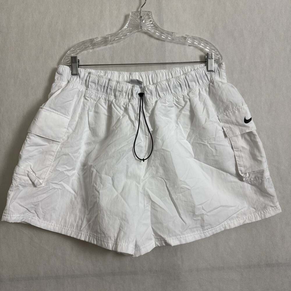 Nike Women's Size 2X White Nylon Lined High Rise Loose Fit Cargo Shorts